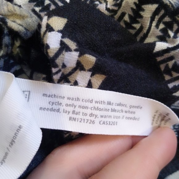 Aeropostale Crop Top Women's Size L - Picture 3 of 10